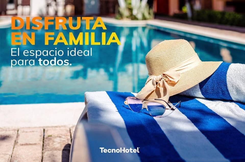 Tecnohotel Itzaes Мерида Екстериор снимка